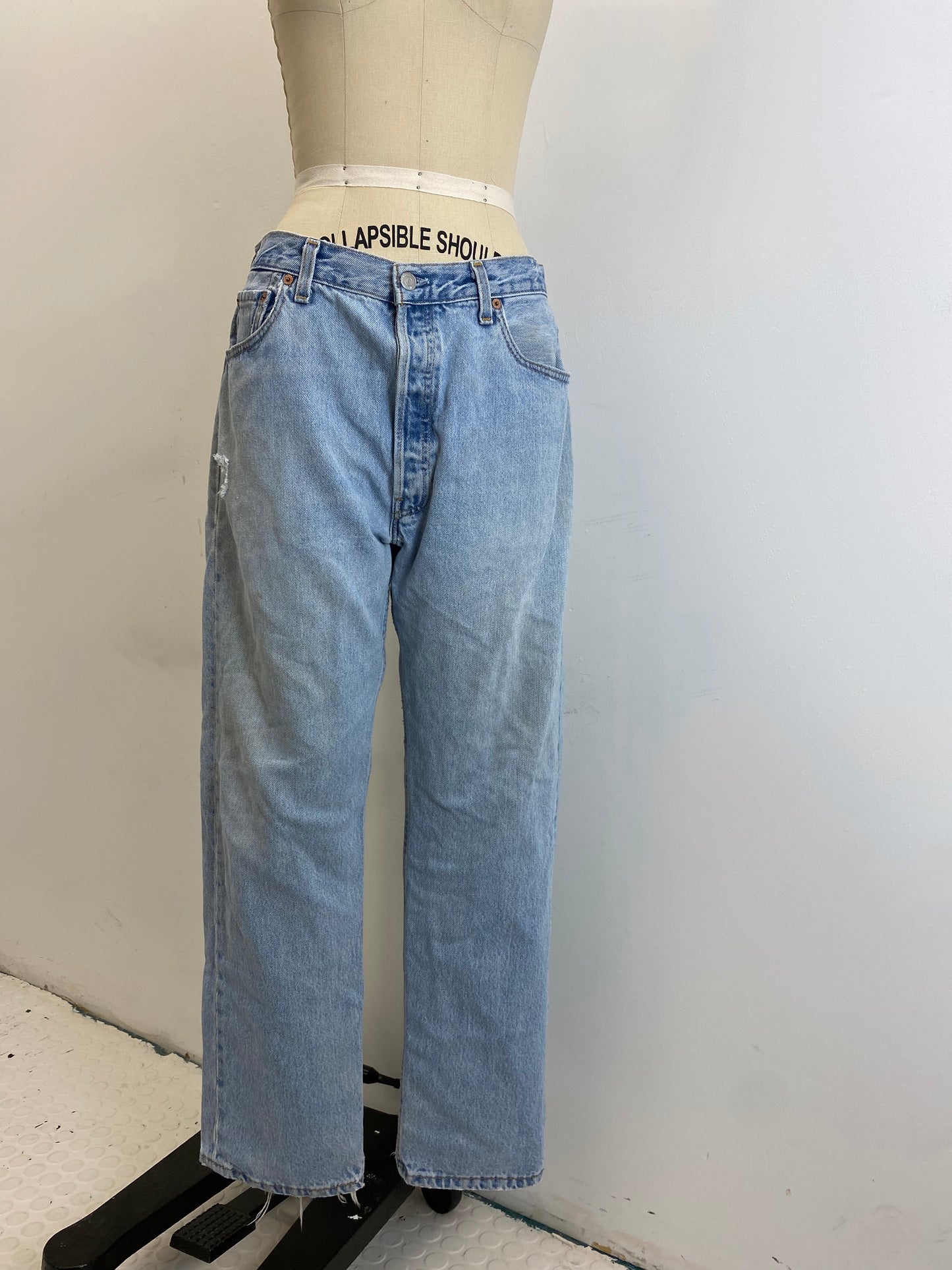 VINTAGE LEVI'S