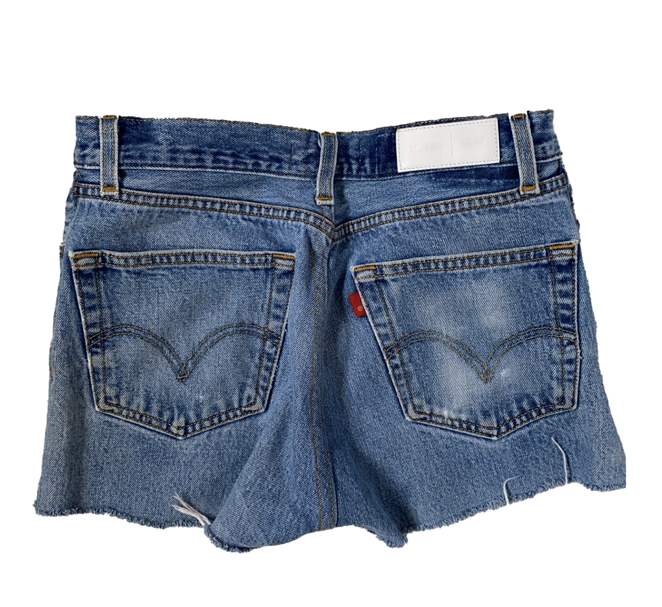 VINTAGE HIGH RISE LEVI'S SHORTS 24